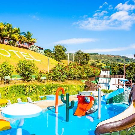 Balneario Do Lago Hotel Capitólio Buitenkant foto